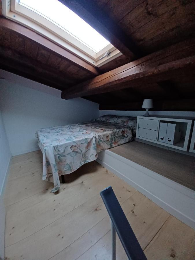 Casa Vacanze L'Acquerello Lari Esterno foto